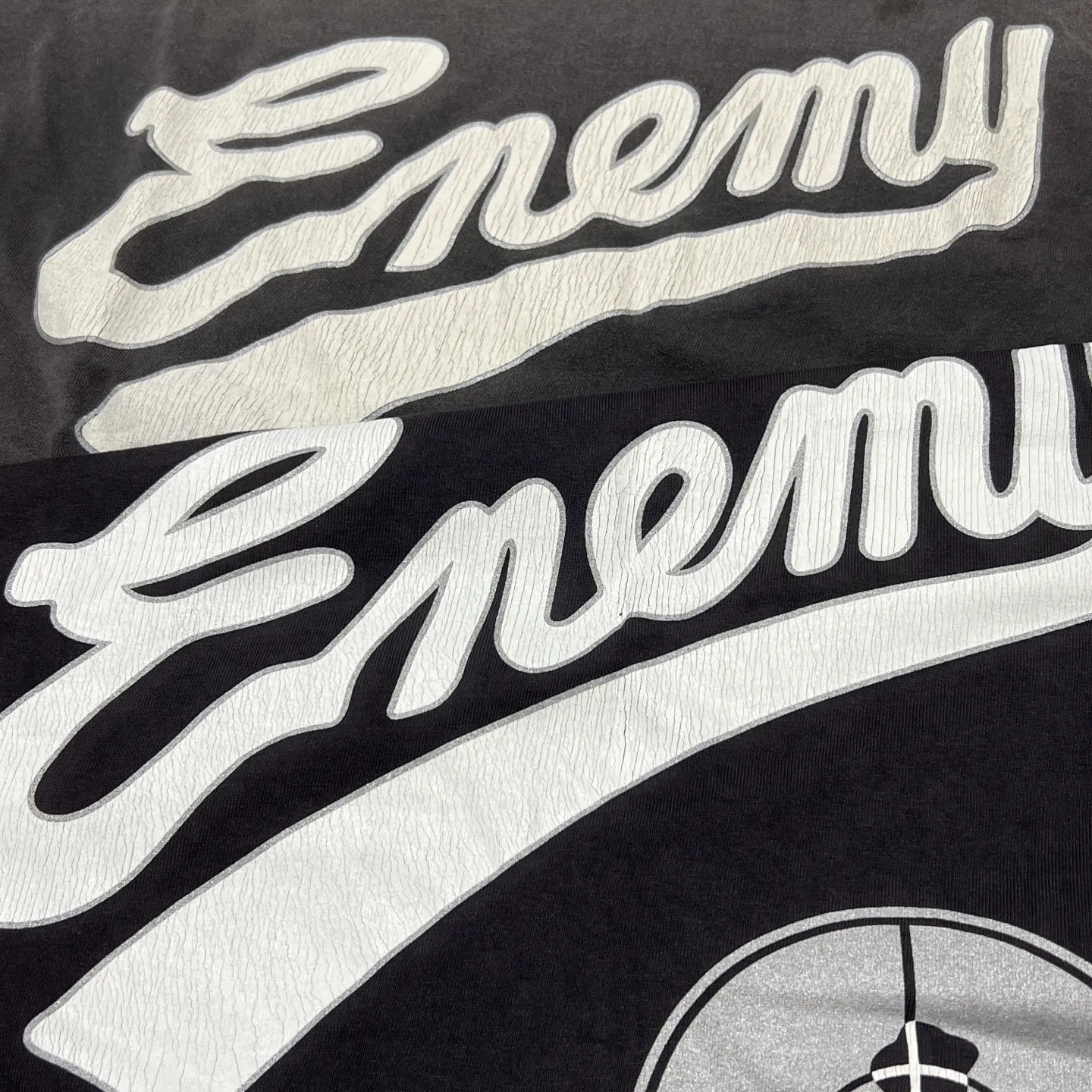 Authentic and consistent, silver paste printing PUBLIC ENEMY x SAINT Mxxxxxx SAINT ENEMY SS TEE full name Public Enemy joint model, targeted enemy short sleeves, washed black S-XL